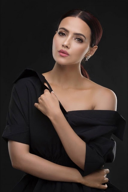 Sana Khan bollywood actress hot pics