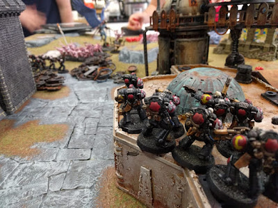 A narrative battle of Warhammer 40k between Space Marines and Chaos Daemons. 5000pts each side.