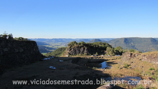 Vista de cima da pedreira