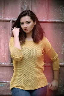 Actress Isha Chawla Lovely Stills