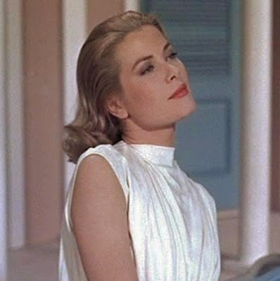 Grace Kelly llevaría Victoria Beckham y Diptyque