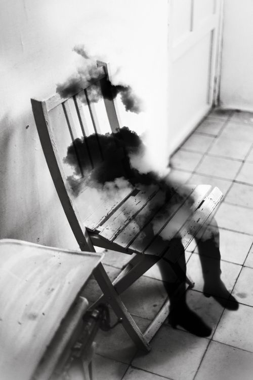 Silvia Grav fotografia surreal onírica sonhos preto e branco photoshop