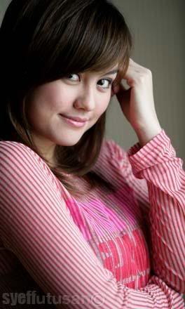 Agnes Monica on Agnes Monica Is The Best Indonesian Singer   Nsg Star Is The Best