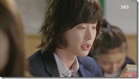 Pinocchio.E02.mkv_000576245_thumb1