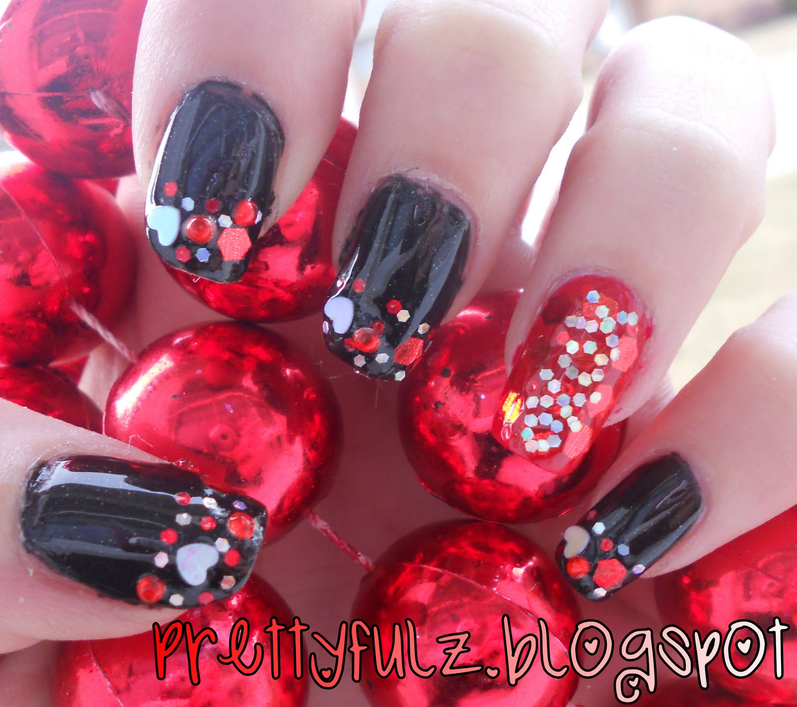 Prettyfulz: VALENTINE'S DAY NAIL DESIGN xoxo ..