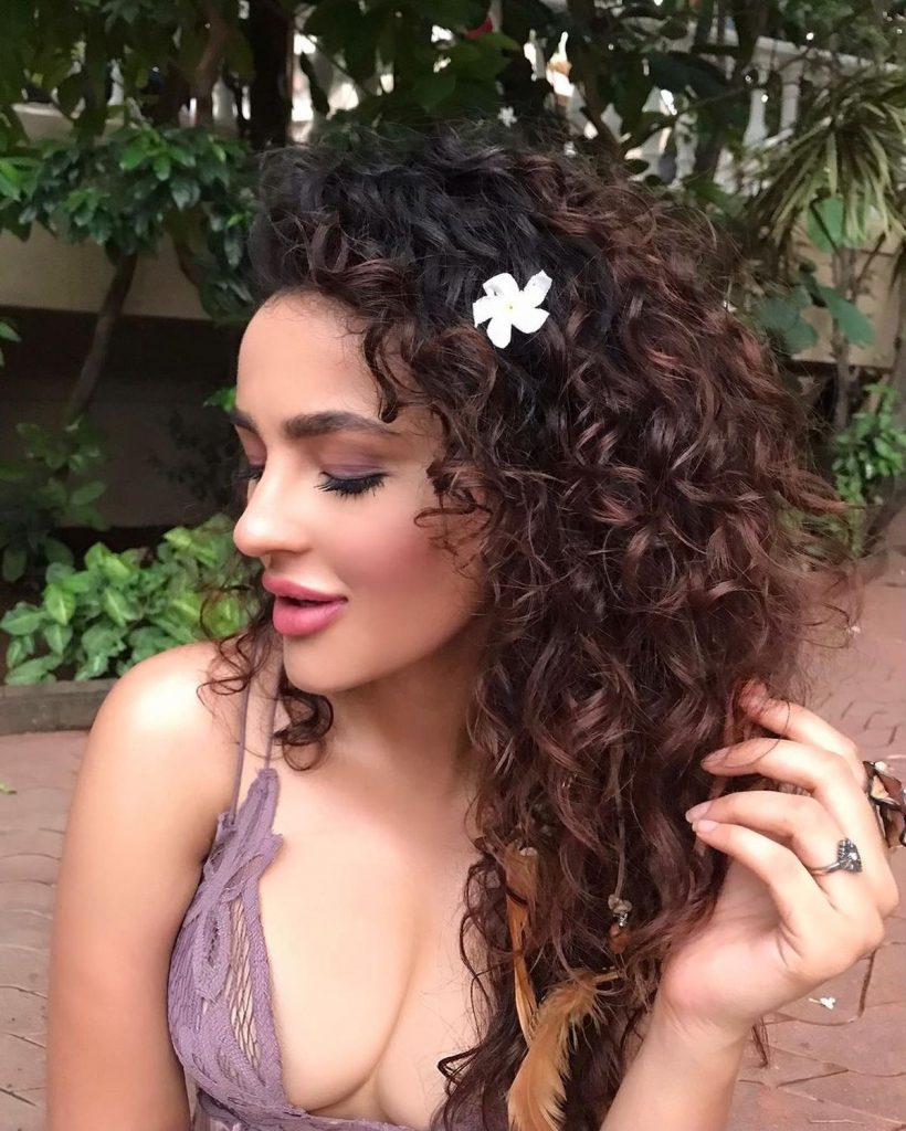 Pic of the day: Seerat Kapoor Turns Super Pictures