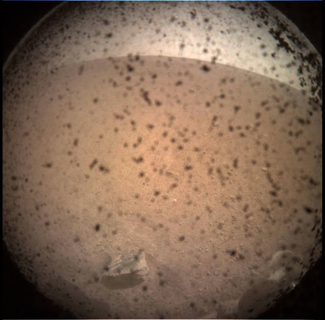 Insight Uzay Aracı Mars Fotoğrafı