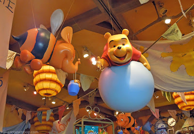 Pooh candy Shop Corner Disneyland Critter Country Heffalump