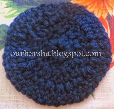 Blue color crocheted round Doily (1)