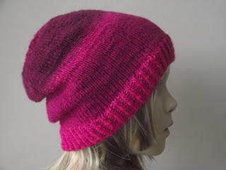 Beanie-Mütze "MAGENTA HORIZON"