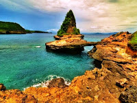 Keindahan Alam Wisata Pantai Tanjung Bloam Lombok