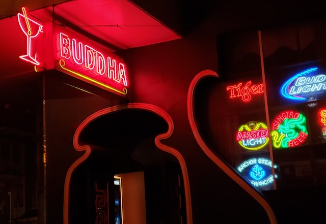 customized neon light gifts