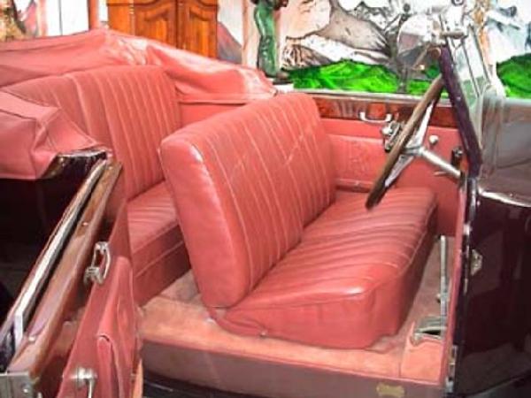 This is a 1926 Rolls-Royce Phantom I limousine.