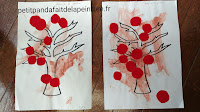 Collage de gommettes pommes rouges arbre à la peinture dessin arbre à imprimer collage de pommes sur arbre d'automne