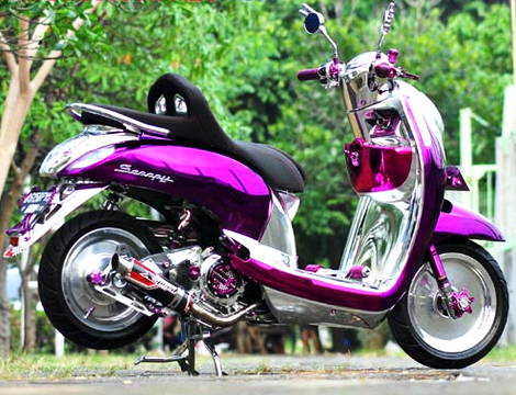 Gambar modifikasi  scoopy  airbrush thailook velg jari jari 