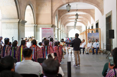 Niñas y niños triquis inauguran la exposición El camino del conejo