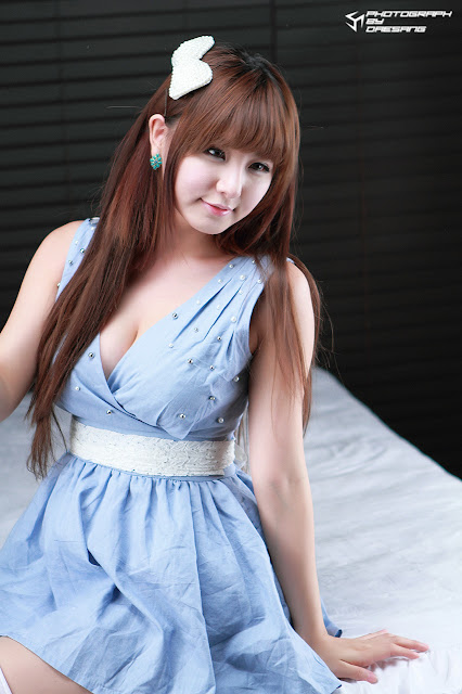 Ryu-Ji-Hye-Blue-and-White-Dress-05-very cute asian girl-girlcute4u.blogspot.com