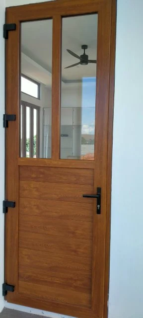 Pintu uPVC Motif Kayu (Golden Oak)