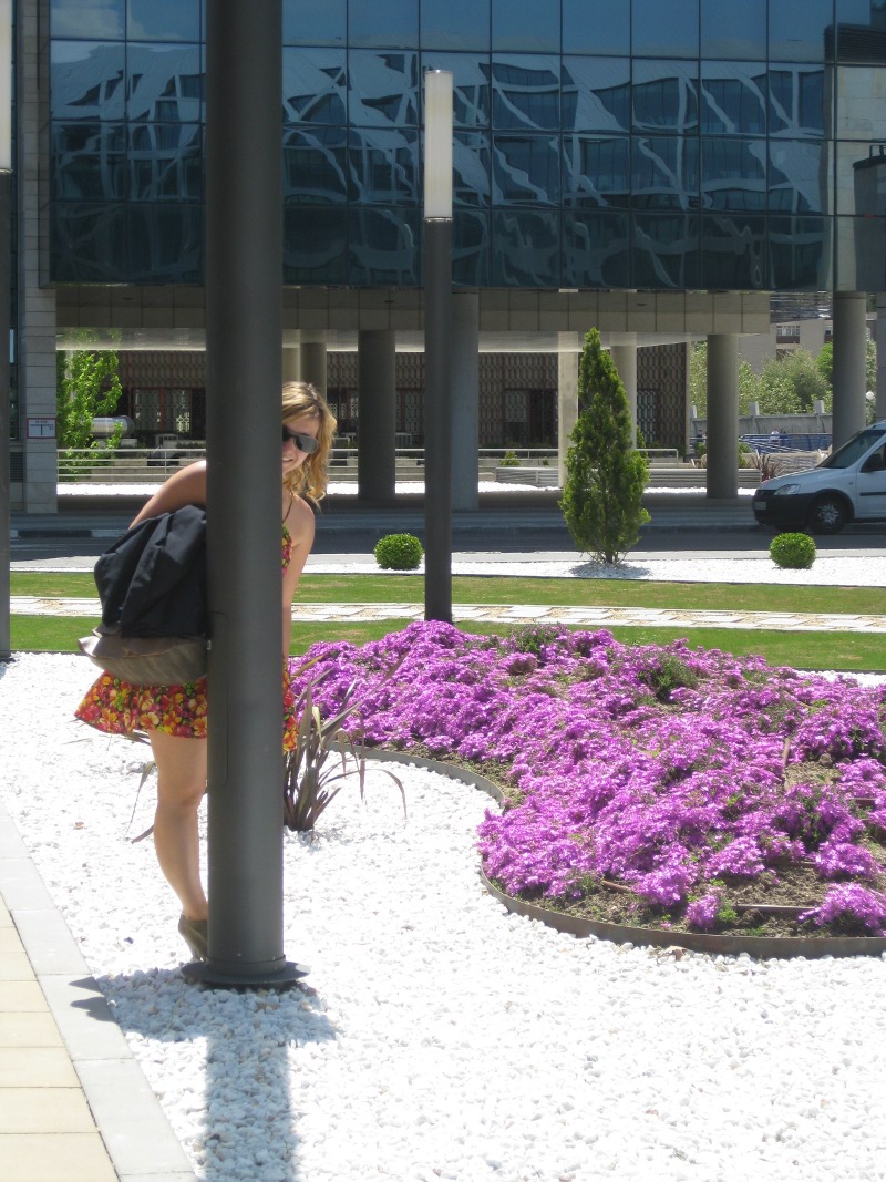 street style, echale un par de tacones, asos, zara, vestido flores