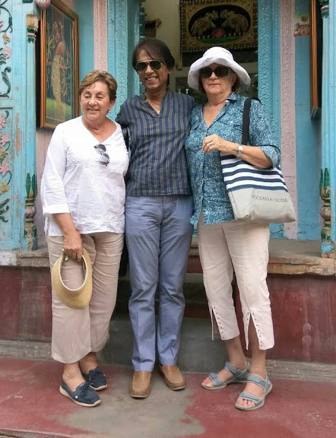 https://gowithharry.com/delhi-tour-guide/