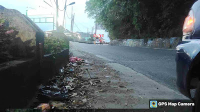 Prihatin, Sehari Jelang Gelaran F1 Powerboat Sampah Berserakan di Tepi Jalan Kota Touris Parapat Menuju Toba 