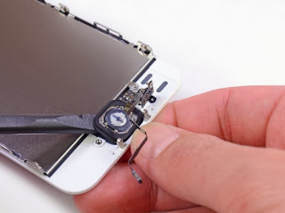 iFixit: smontato completamente il nuovo iPhone 5S