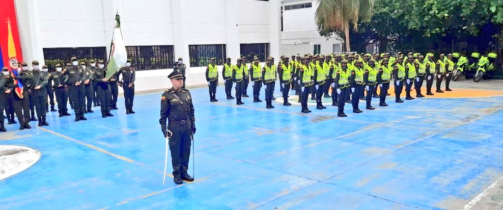 https://www.notasrosas.com/Policía Nacional abre convocatorias para hombres y mujeres que deseen convertirse en Auxiliares de  la institución