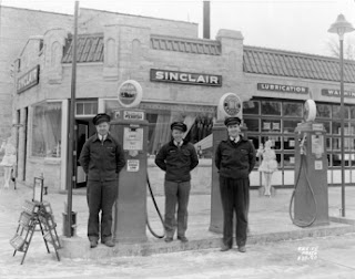 Fill 'er Up: The Glory Days of Wisconsin Gas Stations