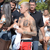 Justin Bieber gets a massive lion's head tattoo (photos) 