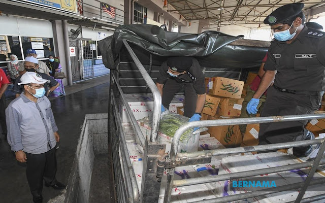 TERBARU!!! Pantau keperluan barangan import sepanjang PKPB - Che Abdullah. Kementerian Pertanian dan Industri Makanan akan menilai semula keperluan untuk mengimport barangan hasil pertanian, terutamanya dari Thailand apabila sektor ekonomi kembali beroperasi dalam tempoh Perintah Kawalan Pergerakan Bersyarat (PKPB), mulai esok.