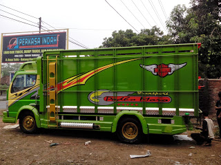 Foto gambar mobil full variasi truk  canter keren 