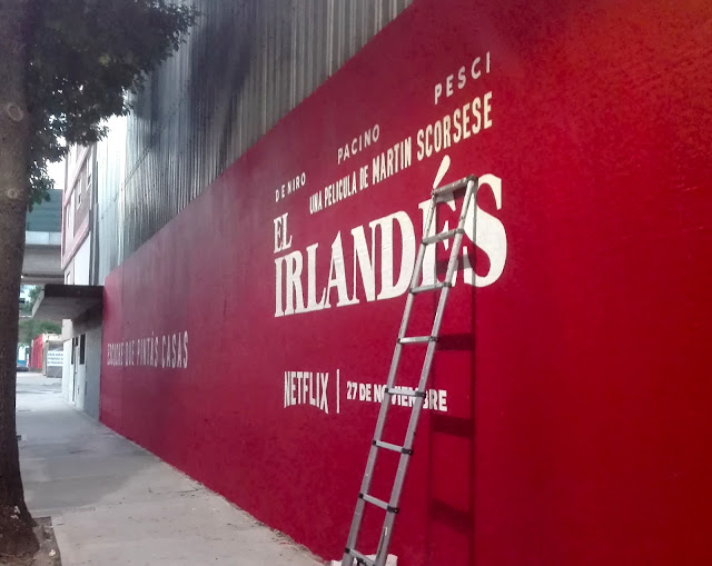 Publicidad pintada en la via publica para @netflix y su estreno EL IRLANDES