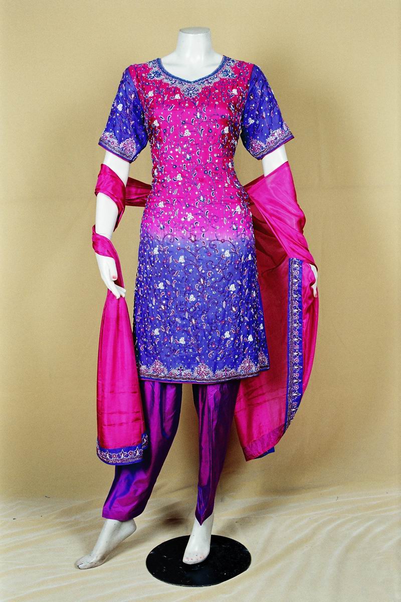 Muslim fashion 2012  Fashion Wallpaers 2013: Pakistani 