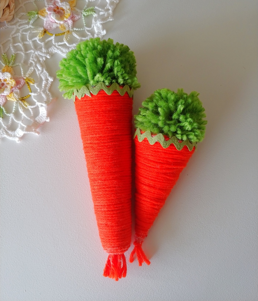 DIY Yarn Carrots