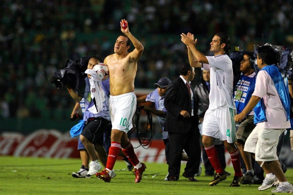 Fotos de Cuauhtémoc Blanco, la nueva leyenda del futbol mexicano | Ximinia