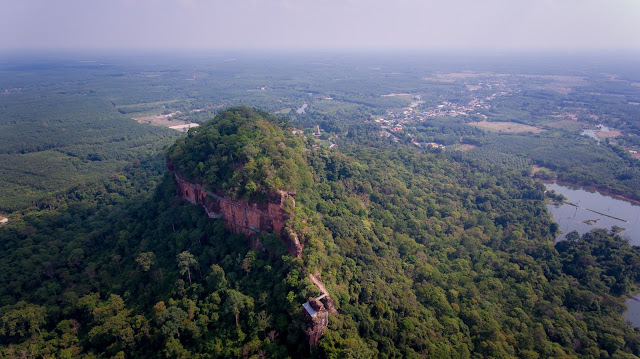 Wat Phu Tok in the fertile forest