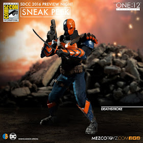 Mezco One:12 Collective DC Comics Deathstroke Action Figure