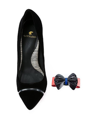 Loveless black high heeled pumps with detachable bow