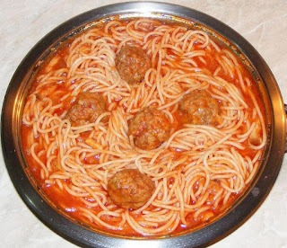 spaghete, chiftele, chiftelute, spaghete cu chiftele marinate, spaghete cu chiftele si sos, retete culinare, retete de mancare, retete cu paste, preparate din paste, paste cu sos, spaghete cu sos, chiftele cu sos si spaghete, chiftelute marinate, food, 