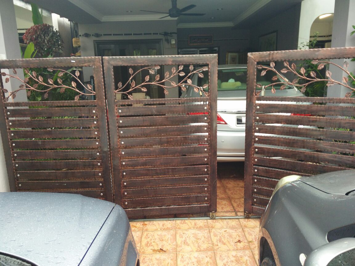 Pintu Pagar Utama Double Leaf Door Collapsable Gate MHS GLOBAL