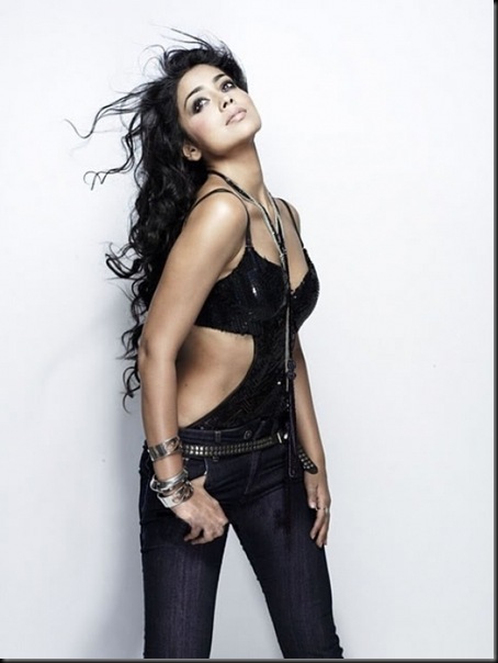 shriya-0404