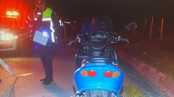 S-a urcat băut pe moped și a provocat un accident