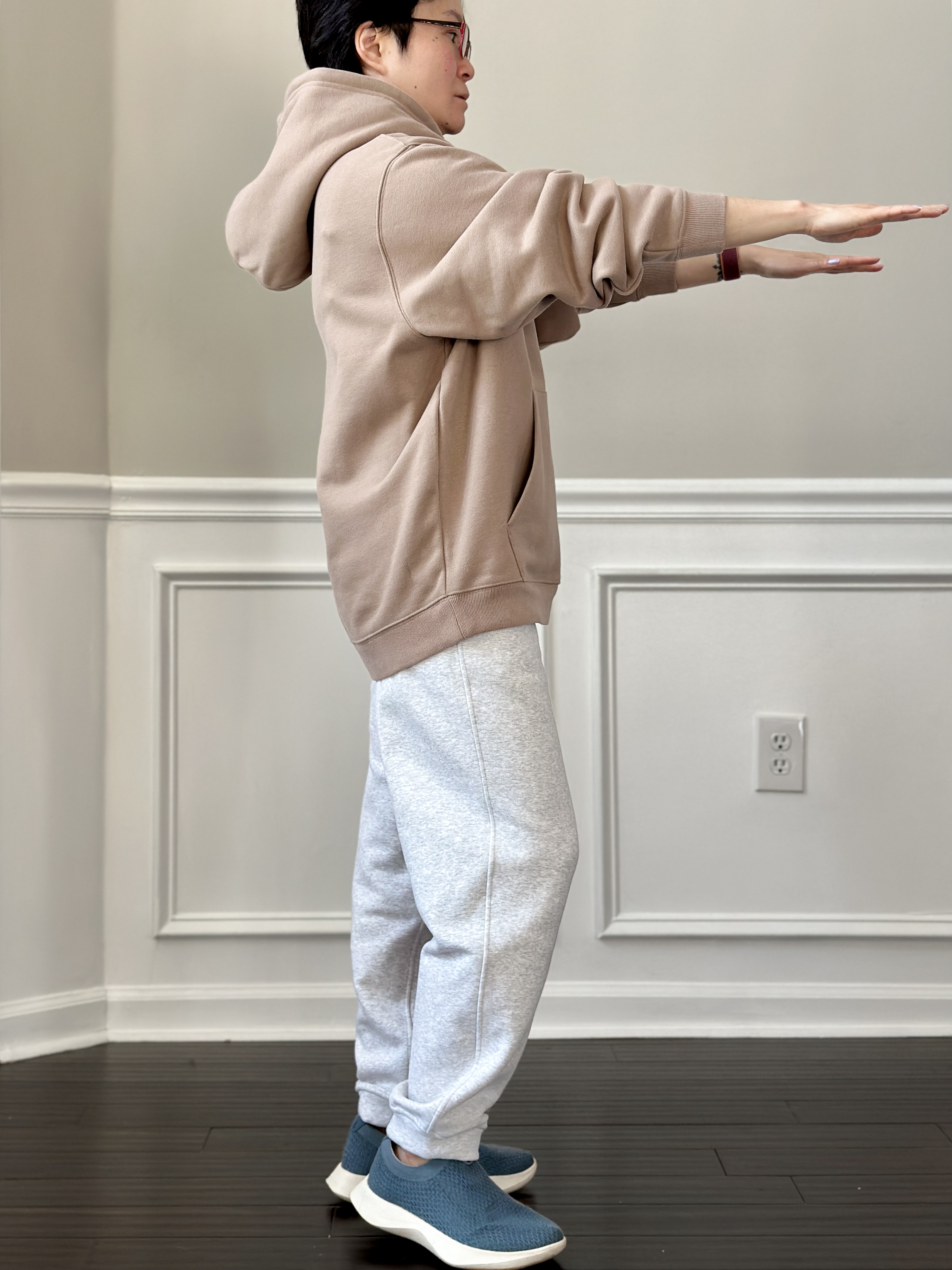 Alo Yoga - Falling for Taupe ✨ Find balance & outfit