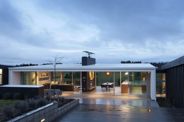  Modern  Glass  House  Interior Designs  home  office 