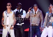 wisin-yandel-akon-aventura-billboard (7)