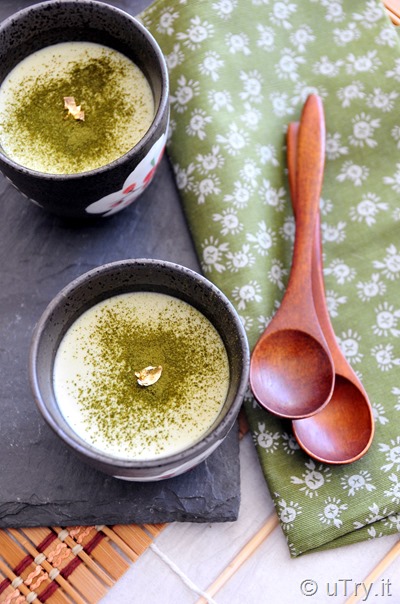 How to Make Matcha Panna Cotta (抹茶意式奶凍) with step-by-step video tutorial.  http://uTry.it