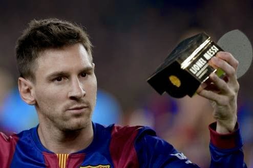 Lionel Messi recibe Trofeo de Máximo Goleador de la Liga