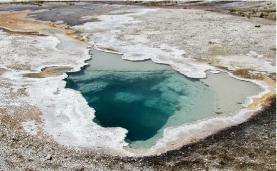 ExploringSouthernPartofUpperGeyserBasin-22-2014-07-23-21-36.jpg
