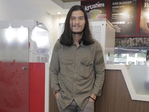 Virzha Merasa Terhormat Bisa Bawakan Ulang 'Langit Tujuh Bidadari'