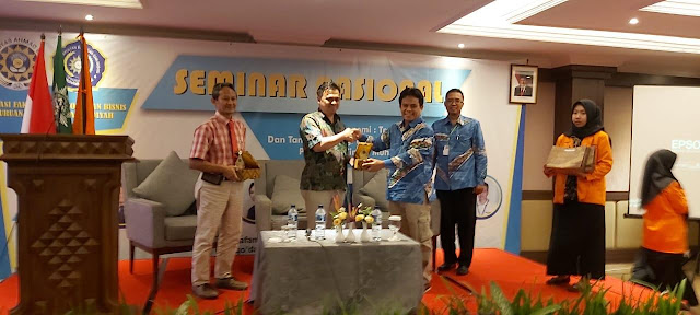 Seminar Nasional di FEB UAD Yogyakarta